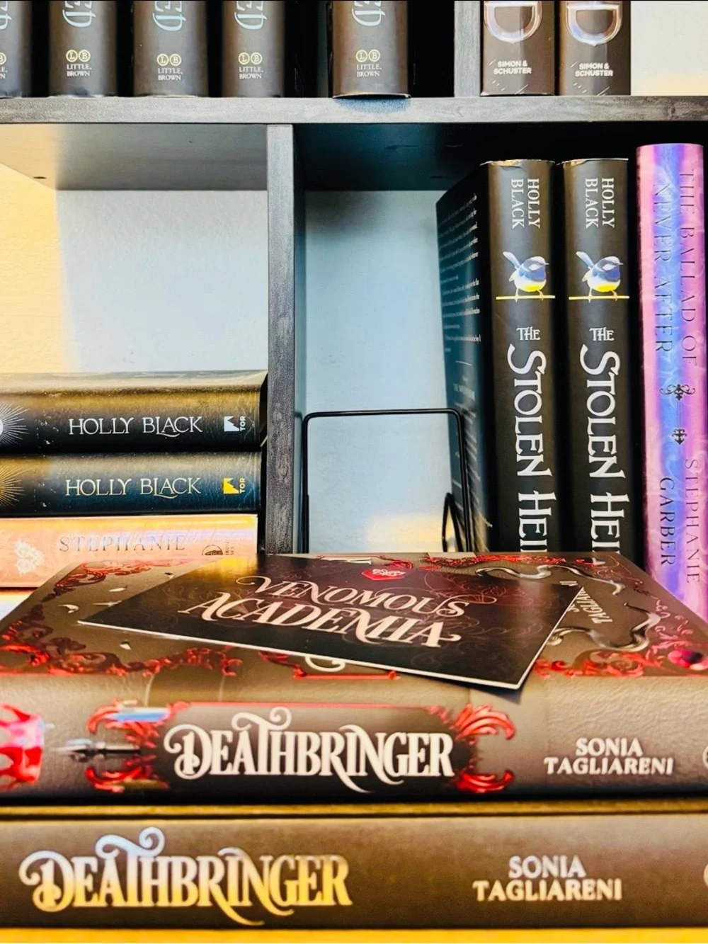 Fairyloot Exclusive Edition Deathbringer by Sonia Tagliareni